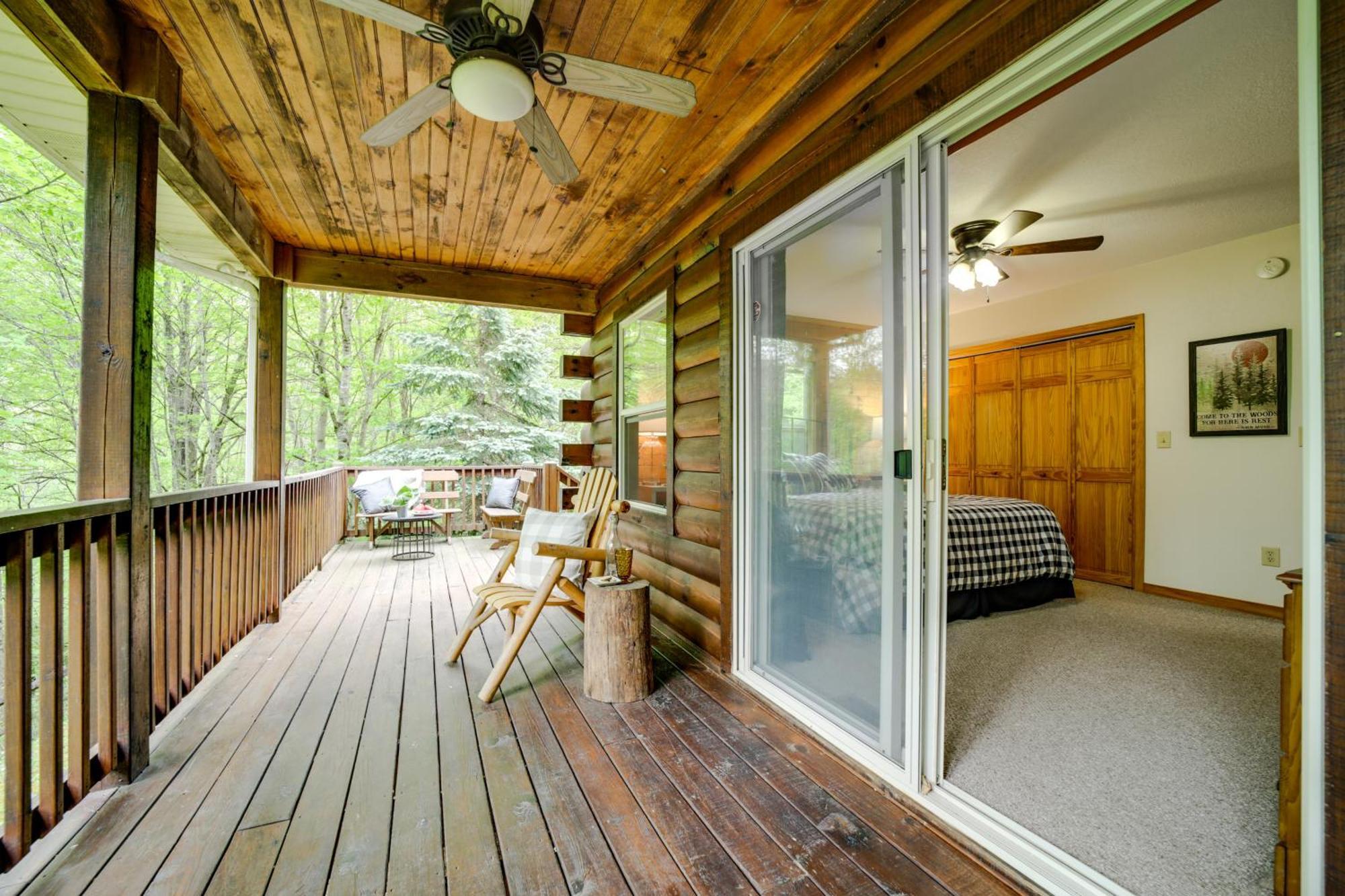 Peaceful Smoky Mountain Cabin With Deck And Fire Pit! Waynesville Bagian luar foto