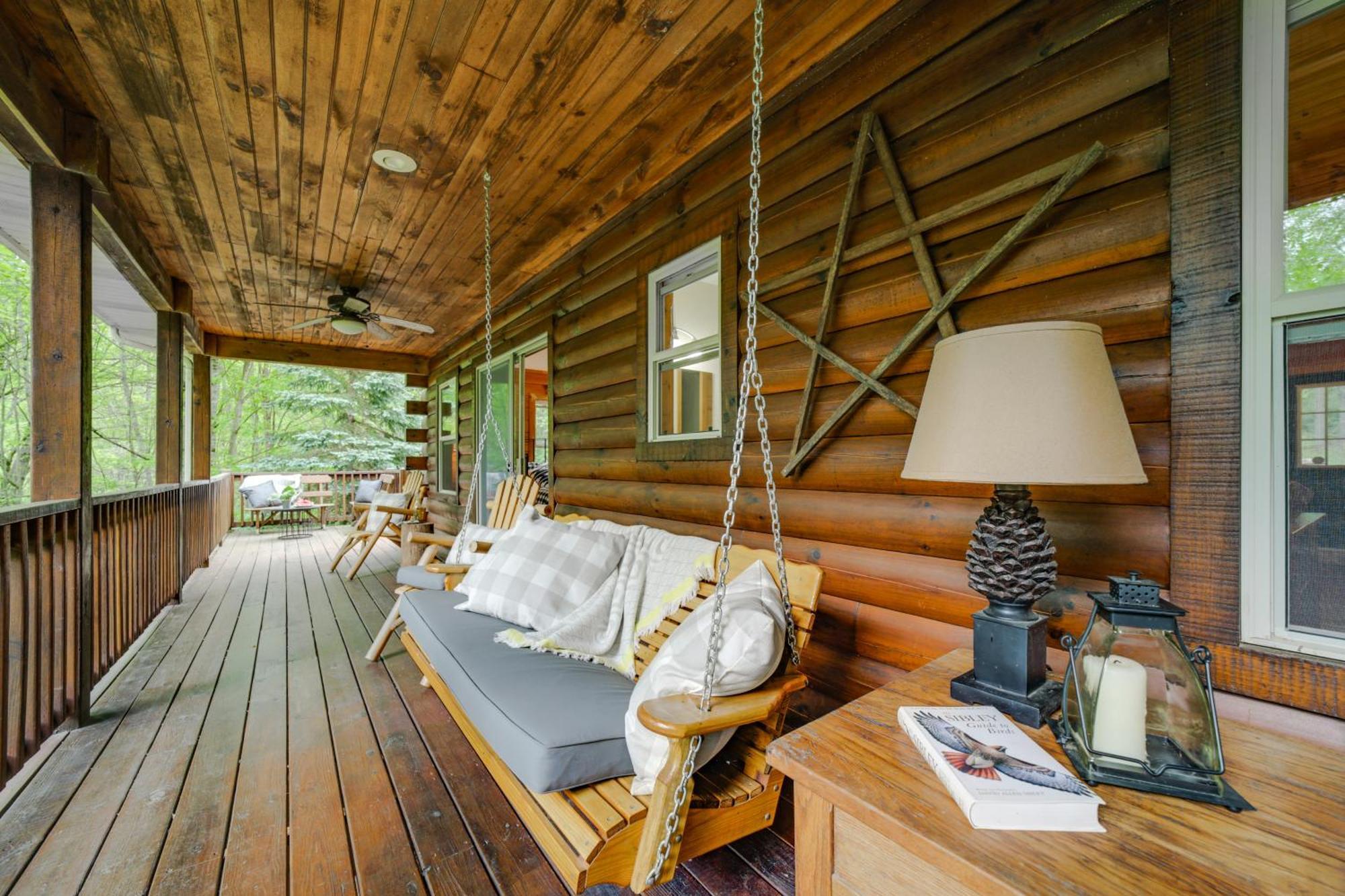 Peaceful Smoky Mountain Cabin With Deck And Fire Pit! Waynesville Bagian luar foto